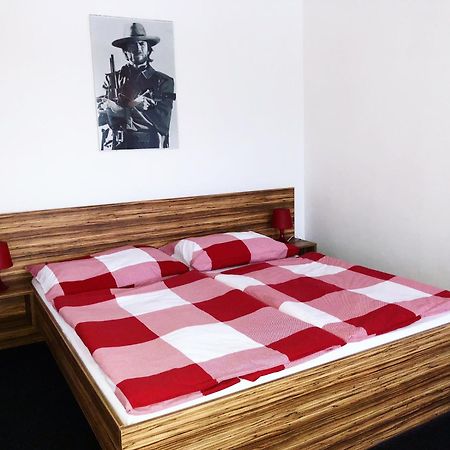Penzion Dmz Ostrava Kültér fotó