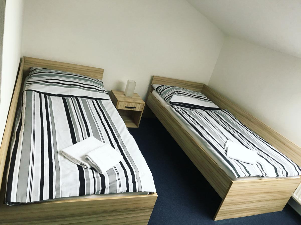 Penzion Dmz Ostrava Szoba fotó
